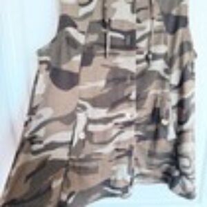 Christian Siriano Sleeveless Hooded Swing Utility Jacket Women's 1X Camo